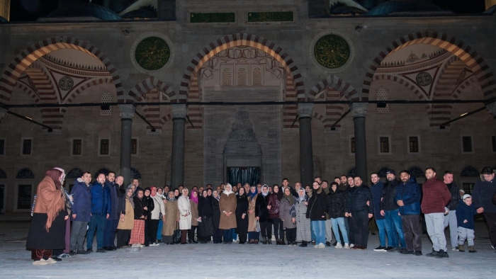 BELGİN İBA VE AK PARTİ EDİRNE TEŞKİLATLARINDAN GÖNÜLLERİ ISITAN İKRAM